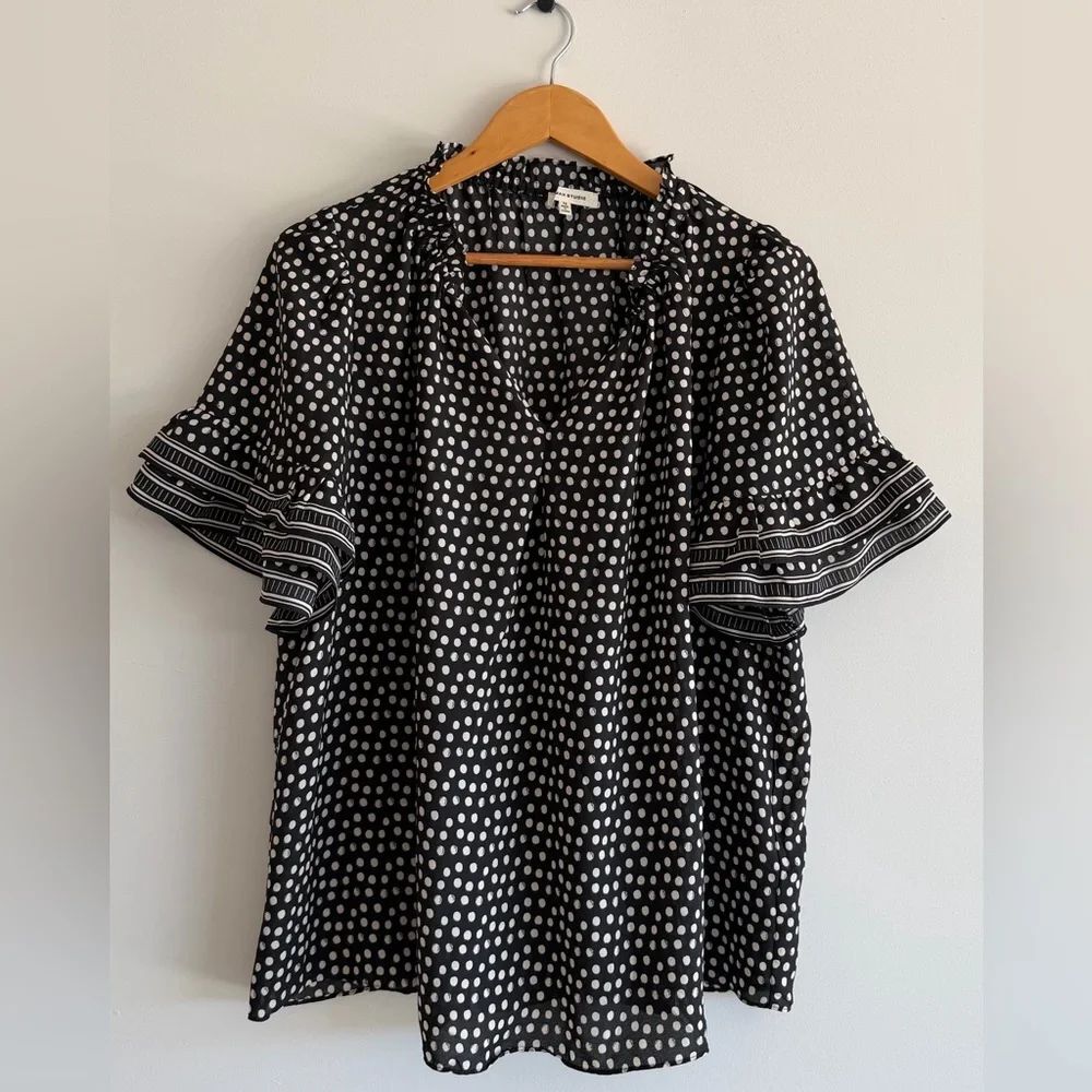 Max Studio Blouse 1X Black White Polka Dot Boho Flowy Short Sleeve Peasant Top